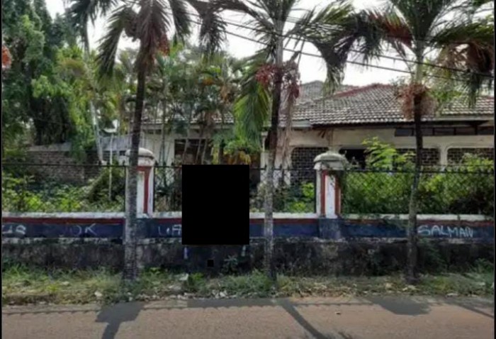 Di Jual Rumah Hitung Tanah Di Kebon Jeruk